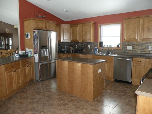 9859 Spring Road, Mount Hope, WI 53816