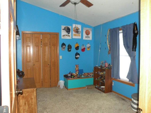 9859 Spring Road, Mount Hope, WI 53816