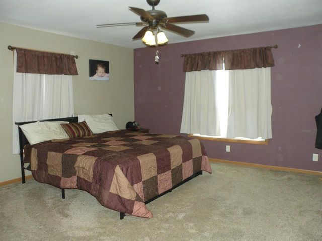 9859 Spring Road, Mount Hope, WI 53816