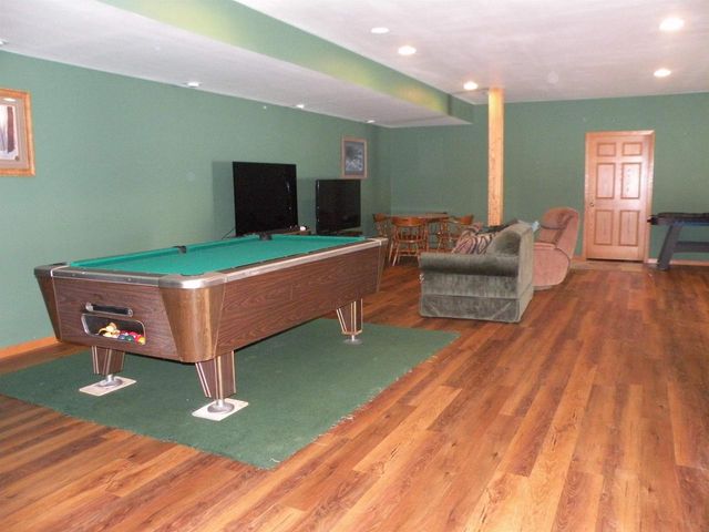 9859 Spring Road, Mount Hope, WI 53816