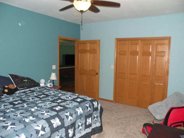 9859 Spring Road, Mount Hope, WI 53816