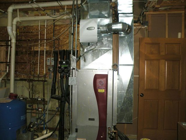 9859 Spring Road, Mount Hope, WI 53816