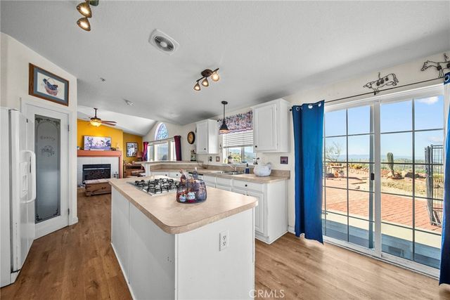 33330 Palen, Agua Dulce, CA 91350