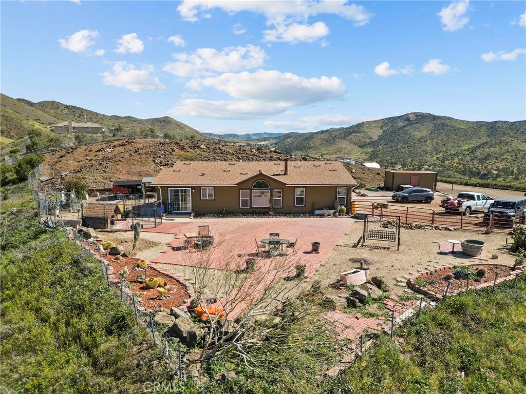 33330 Palen, Agua Dulce, CA 91350