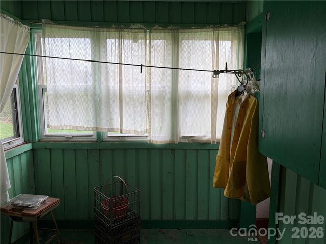 72 Alexander Road, Weaverville, NC 28787