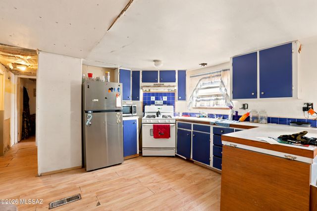 15201 W Cattle Trail, Tucson, AZ 85736
