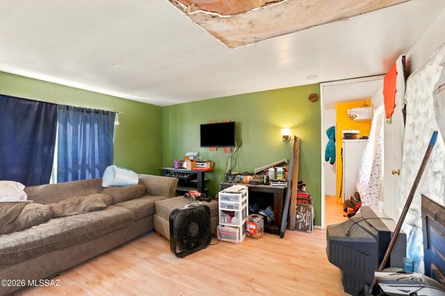 15201 W Cattle Trail, Tucson, AZ 85736