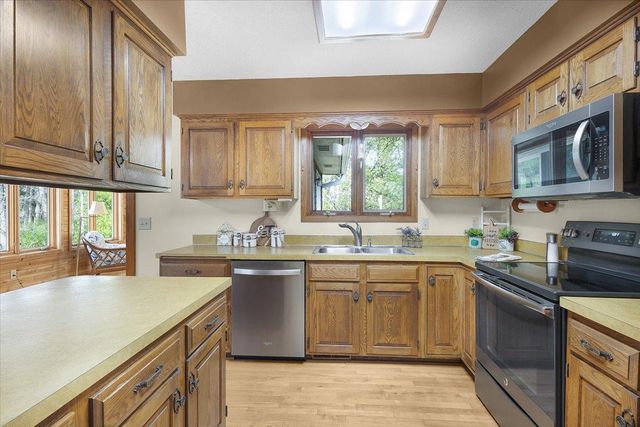 1825 203rd Avenue NW, Oak Grove, MN 55011