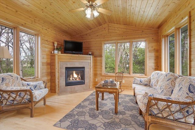 1825 203rd Avenue NW, Oak Grove, MN 55011