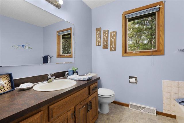 1825 203rd Avenue NW, Oak Grove, MN 55011