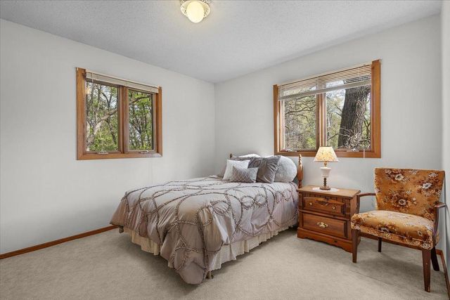1825 203rd Avenue NW, Oak Grove, MN 55011