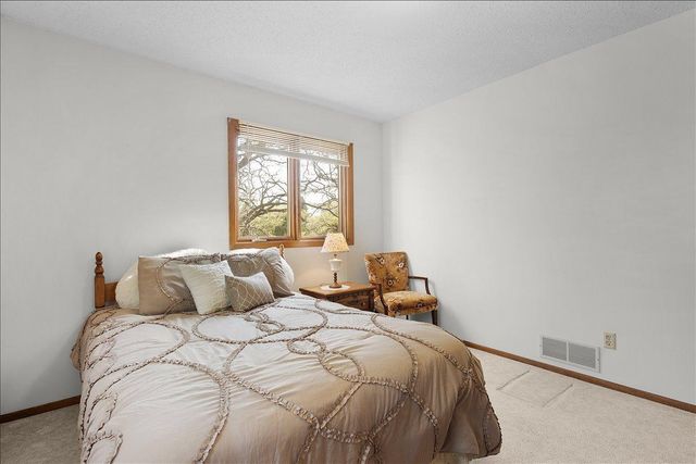 1825 203rd Avenue NW, Oak Grove, MN 55011