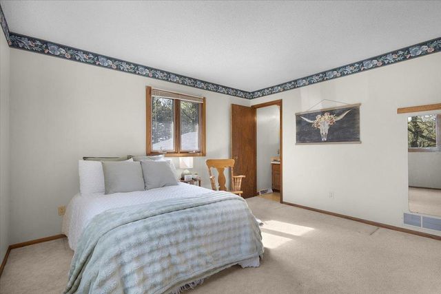 1825 203rd Avenue NW, Oak Grove, MN 55011