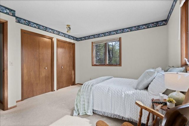 1825 203rd Avenue NW, Oak Grove, MN 55011