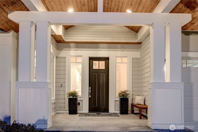 15033 SE 44th Street, Bellevue, WA 98006