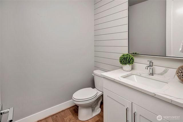 15033 SE 44th Street, Bellevue, WA 98006