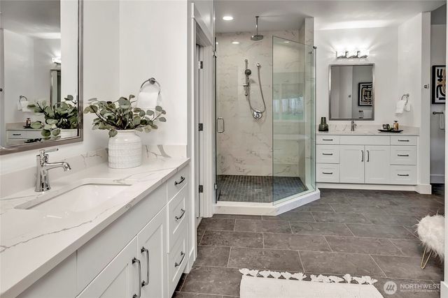 15033 SE 44th Street, Bellevue, WA 98006