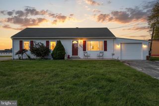 2824 OAKLAND RD, Dover, PA 17315