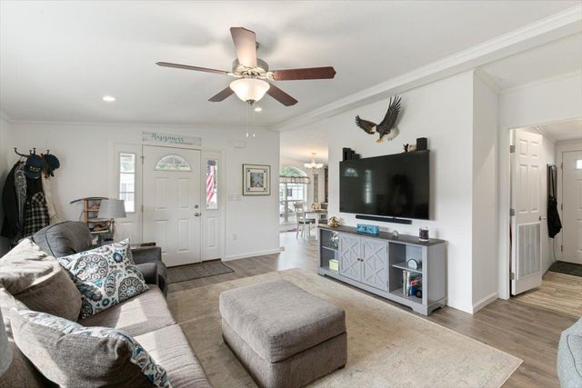 83 Caddy Drive, Salem, NH 03079