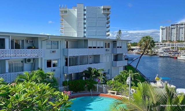 13105 Ixora Ct 107, North Miami, FL 33181