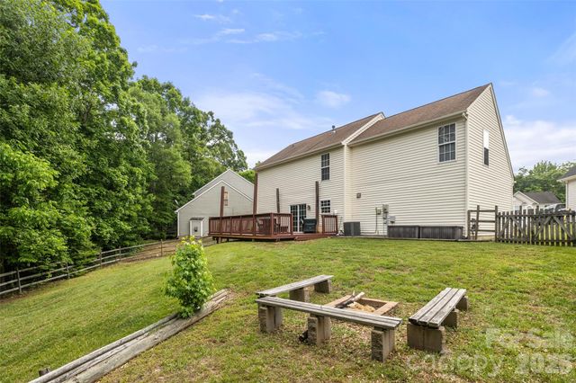 1315 Red Tallen Court, Charlotte, NC 28214