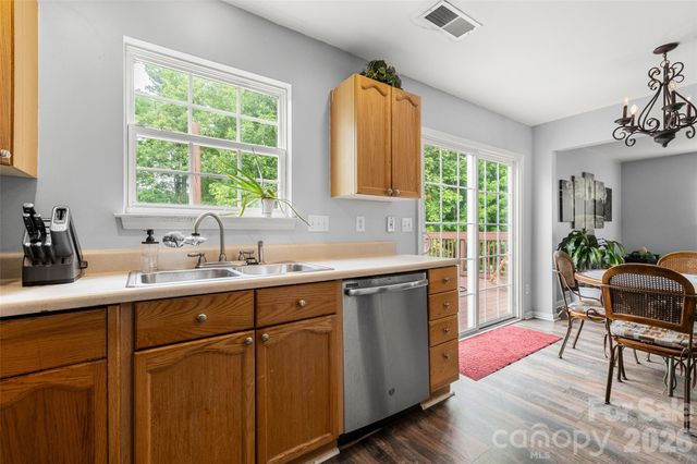 1315 Red Tallen Court, Charlotte, NC 28214