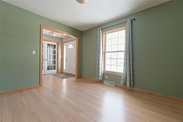 2709 LOVELAND Avenue, Erie, PA 16509