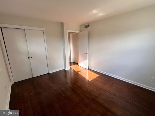 2 MAIN AVE, Wilmington, DE 19804