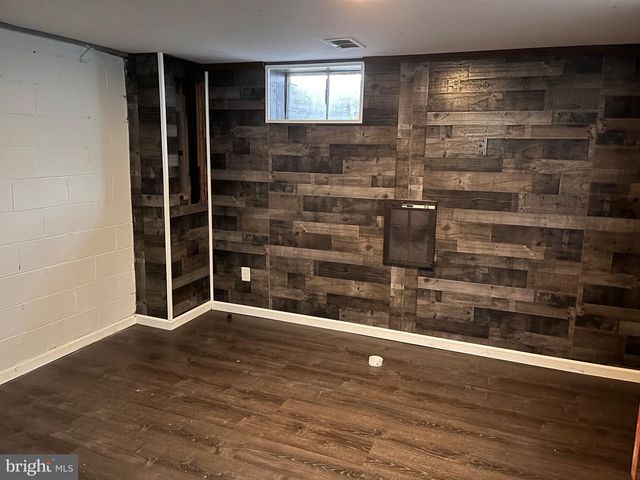 2 MAIN AVE, Wilmington, DE 19804