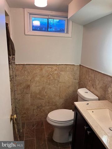 2 MAIN AVE, Wilmington, DE 19804