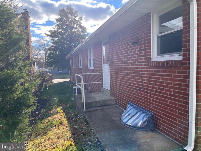 2 MAIN AVE, Wilmington, DE 19804