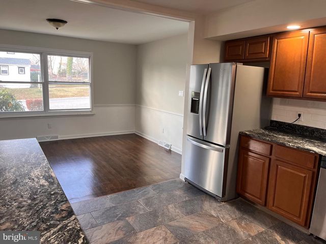 2 MAIN AVE, Wilmington, DE 19804