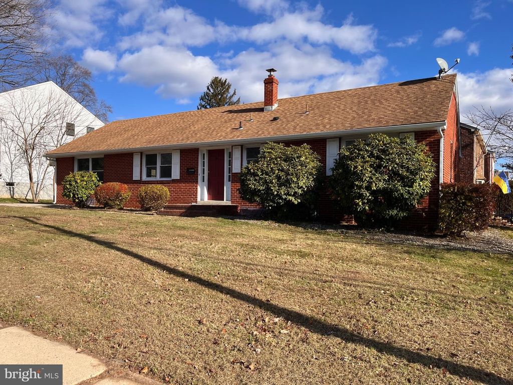 2 MAIN AVE, Wilmington, DE 19804