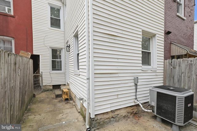 652 HEBRANK ST, Lancaster, PA 17603