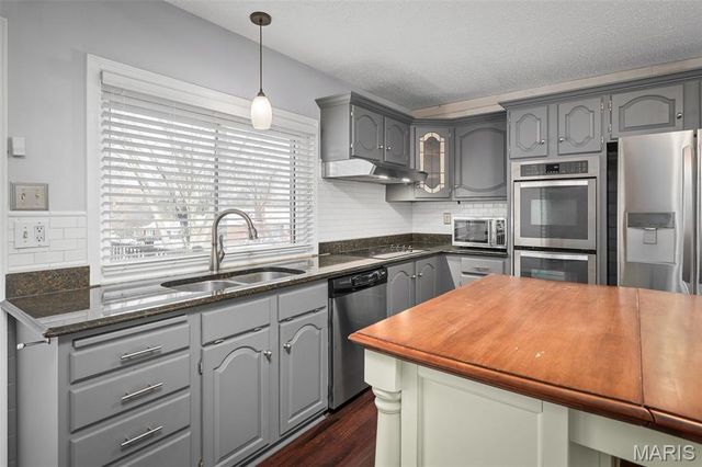 4325 Tanglebrook Drive, Black Jack, MO 63033