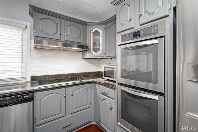 4325 Tanglebrook Drive, Black Jack, MO 63033