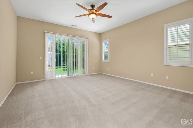 5815 Chadwick Hills Court, Bakersfield, CA 93306