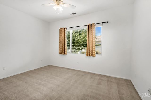 5815 Chadwick Hills Court, Bakersfield, CA 93306