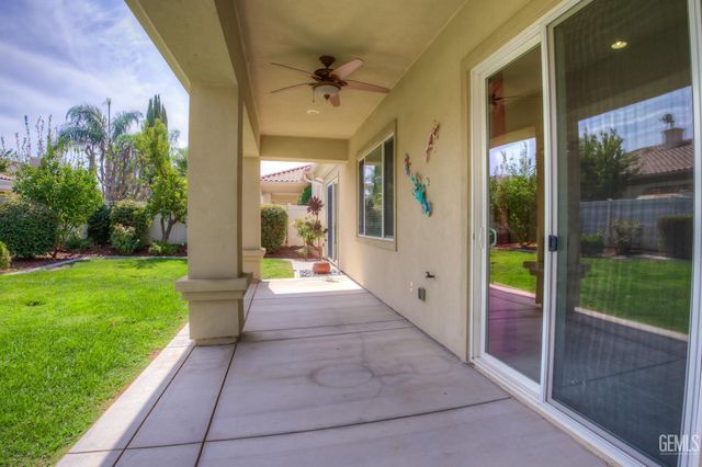 5815 Chadwick Hills Court, Bakersfield, CA 93306