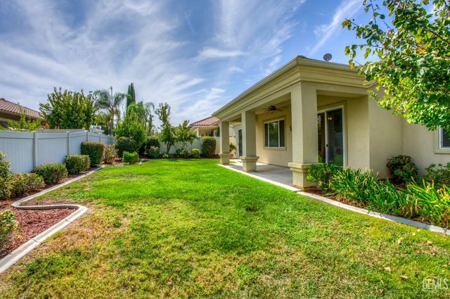 5815 Chadwick Hills Court, Bakersfield, CA 93306