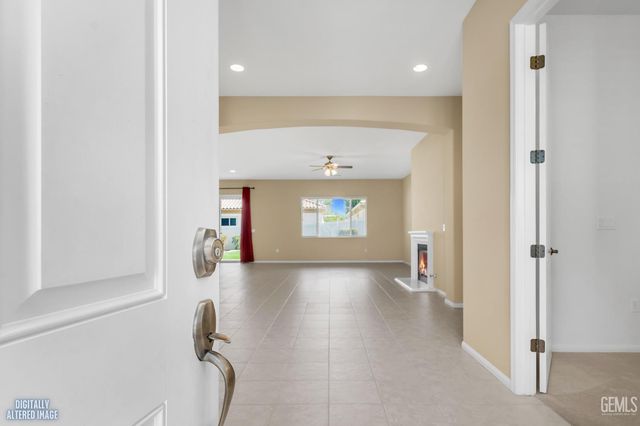 5815 Chadwick Hills Court, Bakersfield, CA 93306