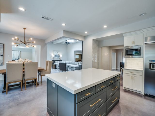 4405 Northaven, Dallas, TX 75229