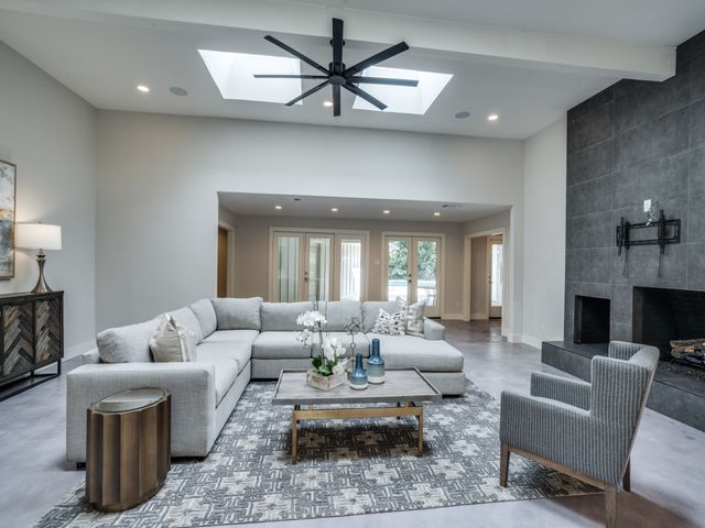 4405 Northaven, Dallas, TX 75229