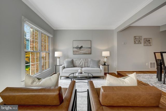 9607 SCOTCH HAVEN DR, Vienna, VA 22181