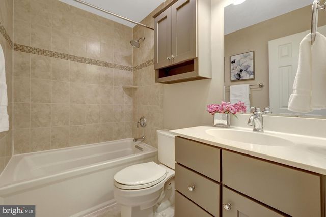 9607 SCOTCH HAVEN DR, Vienna, VA 22181