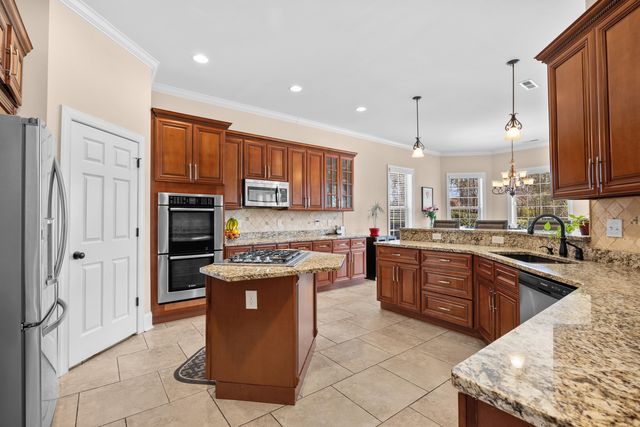 528 Walcott Dr., Myrtle Beach, SC 29579