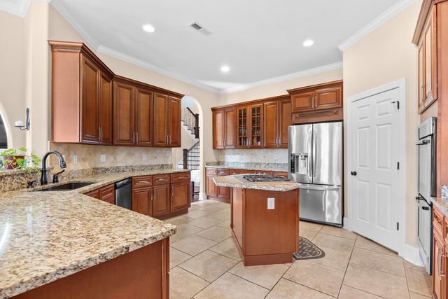 528 Walcott Dr., Myrtle Beach, SC 29579