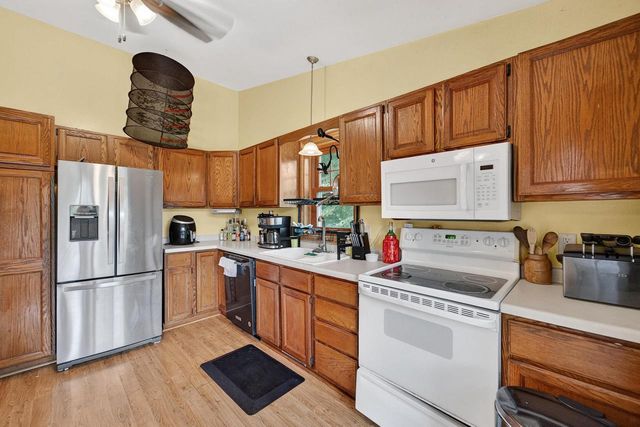 604 Robin Drive, Sun Prairie, WI 53590