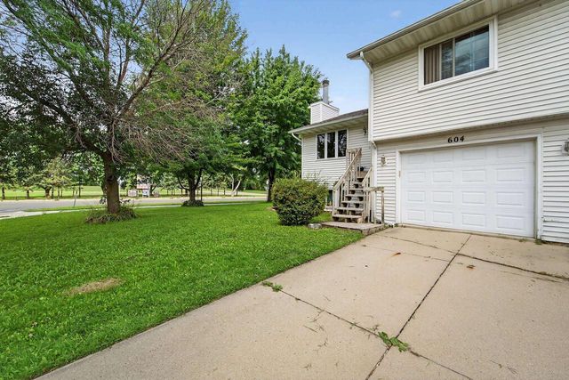 604 Robin Drive, Sun Prairie, WI 53590