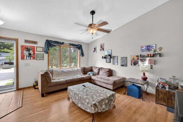 604 Robin Drive, Sun Prairie, WI 53590